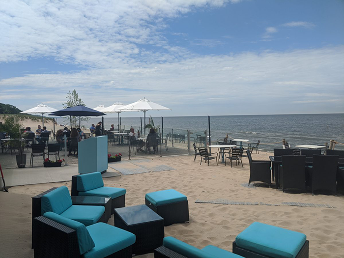 Grand Haven outdoor dining options offer beauty and space