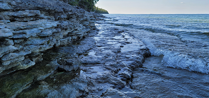 Drummond's large alvars, along the shoreline and across the island, are considered among the most fascinating in the world. 